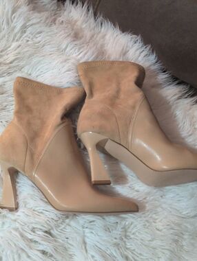 Women’s Nude Tan Pointed Toe Mid-Heel Ankle Boots
